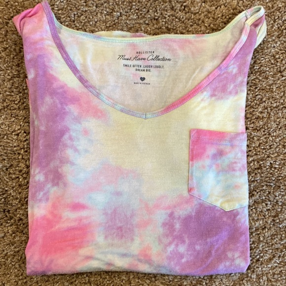 Tie Dye Hollister T Shirt - Picture 2 of 3